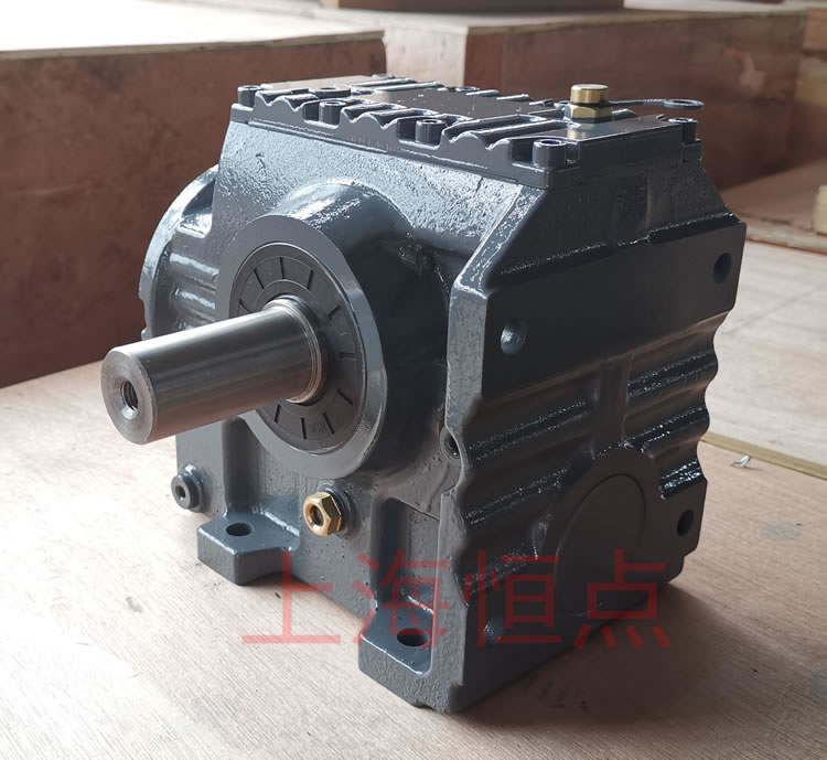 S57系列雙軸輸出A+B減速機實物照片