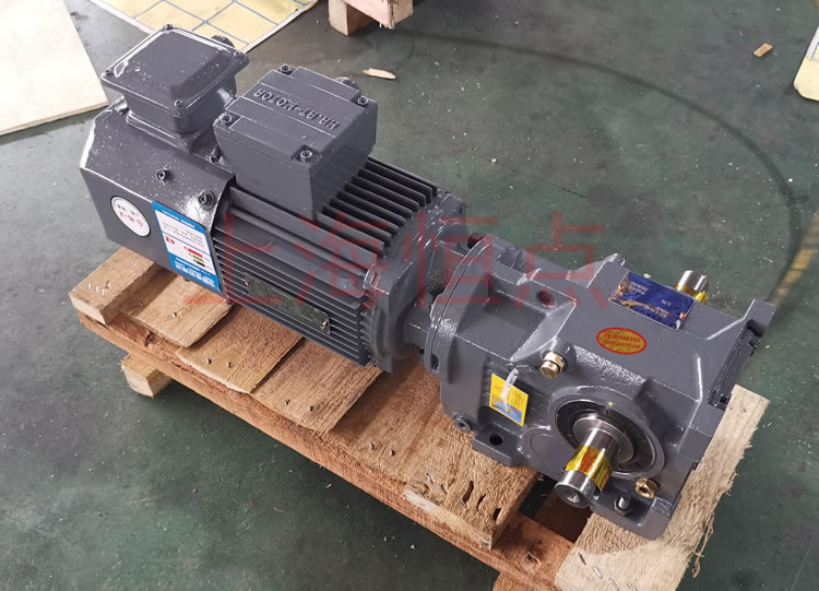 K37系列減速機輸入配變頻電機，輸出雙軸A+B 實物照片