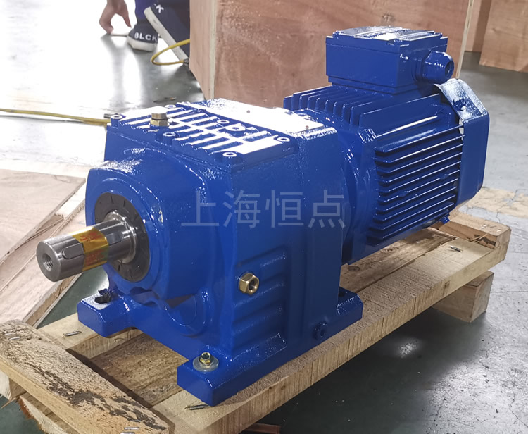 R47系列減速機配電機，藍色油漆實物照片