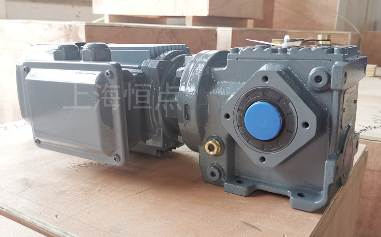 SA37系列減速機，配電機，灰色油漆 實物照片