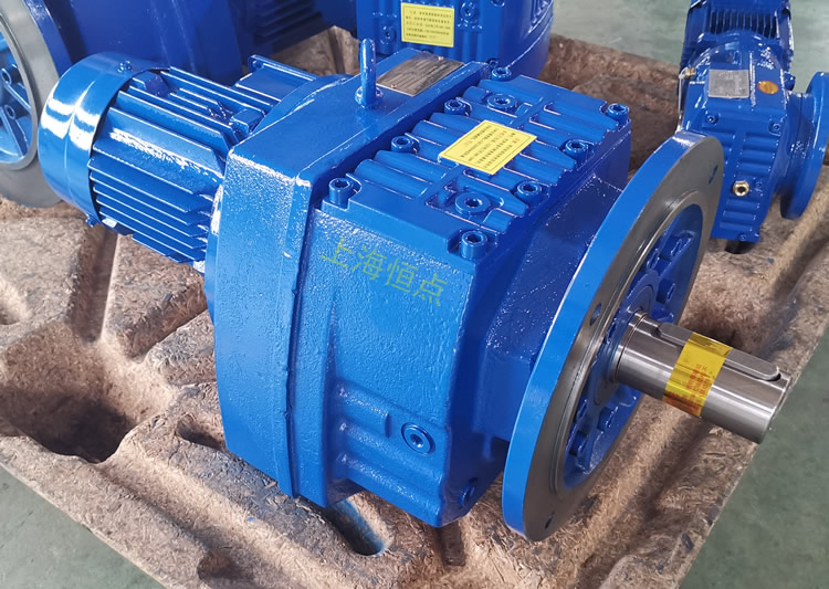 RF87減速機，立式安裝，輸入配電機，實物照片如下