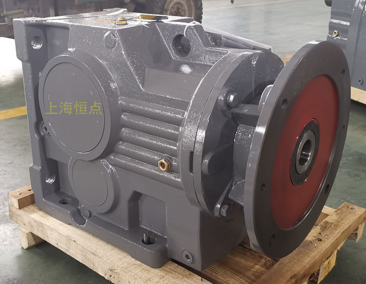 K97減速機，輸入配電機法蘭端蓋，右輸出單軸，實物圖如下